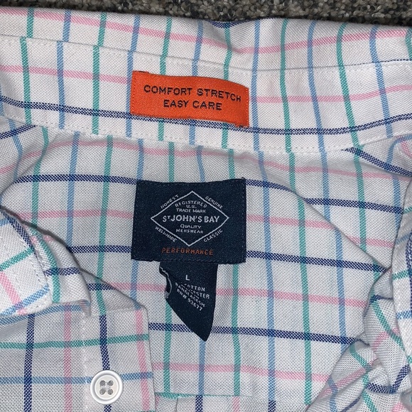 Button up shirt - Picture 2 of 2